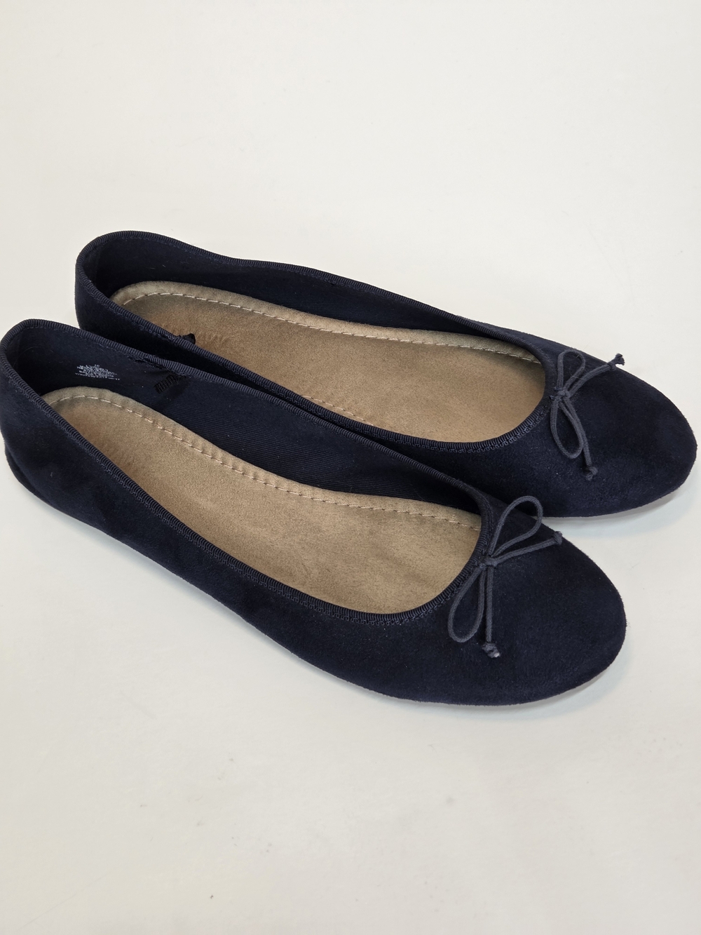 Old Navy navy suede-look ballet flats with a bow, size 10 - Picture 7 of 10